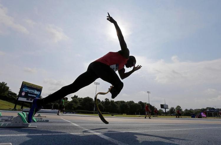 HANDICAPIDRÆT. De paralympiske lege åbner i Rio de Janeiro til september. Danmark sender 15 atleter og har en målsætning om at hente 5 medaljer.<QL> 