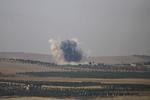 BOMBARDEMENT. Den tyrkiske hær angriber IS-stillinger langs den tyrkiske grænse. Her ved den syriske landsby Jarabulus. 