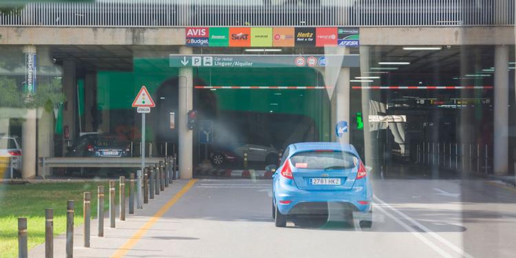 Forvirring. En dansk familie fra Beder ved Aarhus er kommet i klemme ved billeje på Mallorca. 