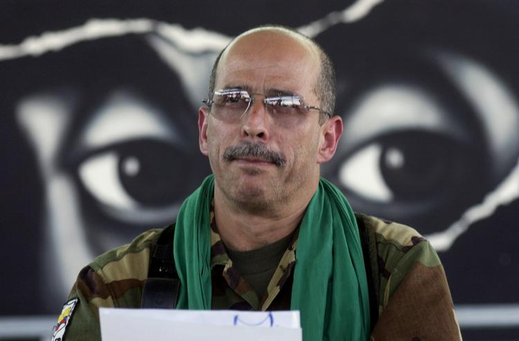 indslusning. Lederen af Farc, Jaime Palmera, og resten af oprørsbevægelsen skal afvæbnes og indsluses i det columbianske samfund, hvis vælgerne godkender nattens fredsaftale ved en folkeafstemning. 