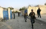 fanget. Mange var fanget i klasselokalerne, da bevæbnede mænd angreb det amerikanske universitet i Kabul. 