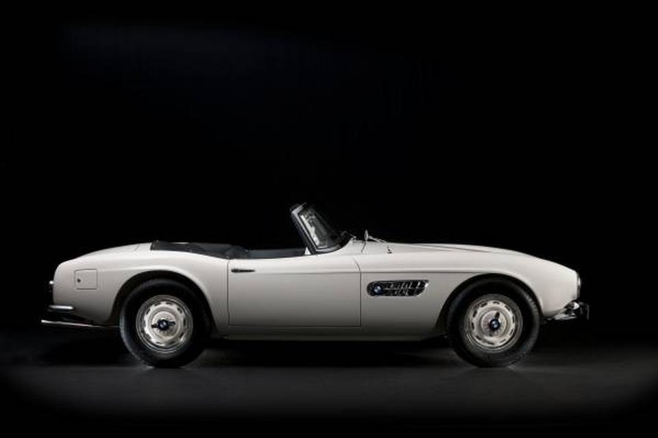 RENOVERET. Elvis Presleys BMW 507 fra 1958 fremstår nu som en ny bil. BMW's specialister har brugt to år på at sætte den i stand. Foto: Hardy Mutschler/BMW 