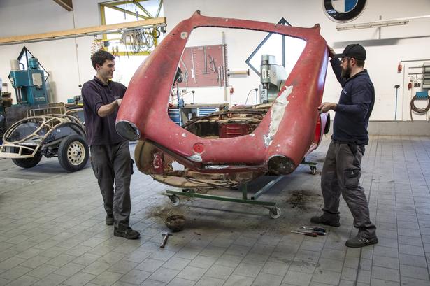 Alt skal skilles ad, og så vurderes det, om der er dele, der kan genanvendes. Foto: Gudrun Muschalla/BMW 
