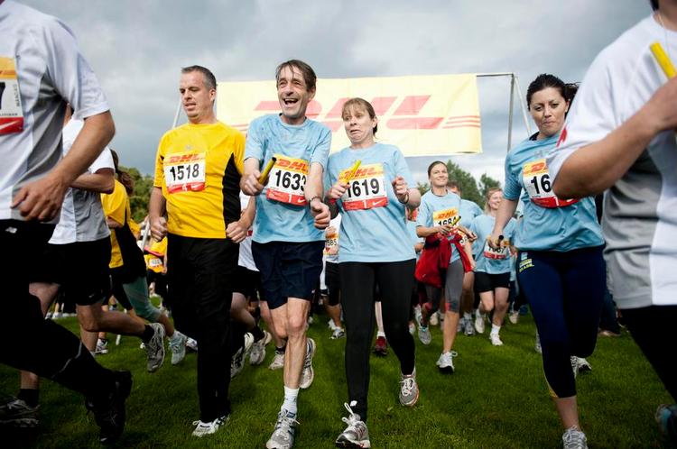 VANDRETUR. I år får de gående en særlig 5-km rute ved DHL Stafetten. Hele holdet skal starte samtidig klokken 18. Arkivfoto: Martin Lyngstad Slottemo 