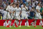 Mål. Real Madrids Toni Kroos og holdkammerater fejrer holdets anden scoring. 