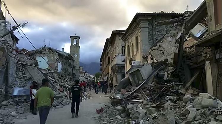 Ødelagt. Centrum af byen Amatrice ses her efter jordskælvet, der dræbte 291 mennesker. 