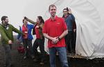 fri. De seks forskere har deltaget i den længste Mars-simulation foretaget i USA. Russerne har tidligere lavet et længere tilsvarende forsøg, hvor forskere var isoleret i 520 dage. 