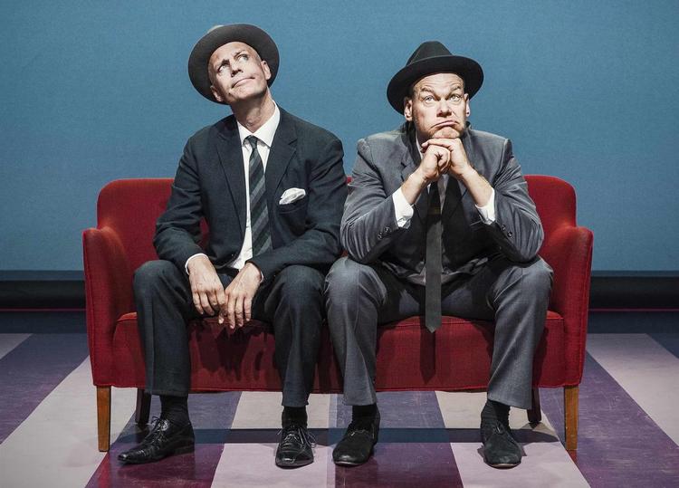 DYNAMISK. Hvis man vil se Troels Lyby og Andreas Bo i 'Dirch' i Glassalen i Tivoli, kan man købe en billet til 500 kroner. Man kan også købe en ’platinum-billet’ til 1.600 kroner. Det kaldes dynamisk prissætning. Foto: Miklos Szabo 