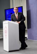 Fremtiden. Statsminister Lars Løkke Rasmussen præsenterede i går regeringens plan for de kommende års økonomiske politik - 2025-planen - for pressen, efter at han havde løftet sløret for den på Facebook mandag aften. 