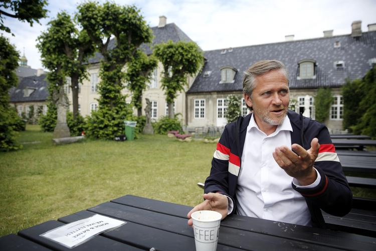 Krav Anders Samuelsen har malet sig selv op i et hjørne, hvad angår kravet om topskattelettelse på fem procentpoint. 