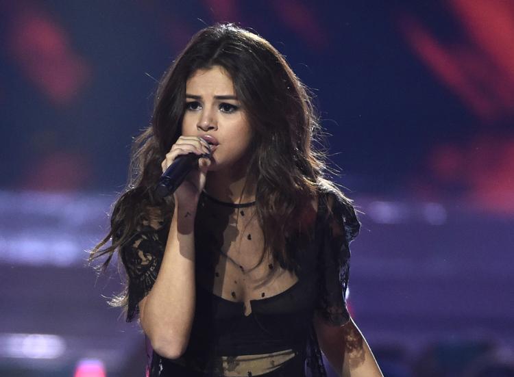 Pop. Selena Gomez er hårdt plaget af sygdommen Lupus. 