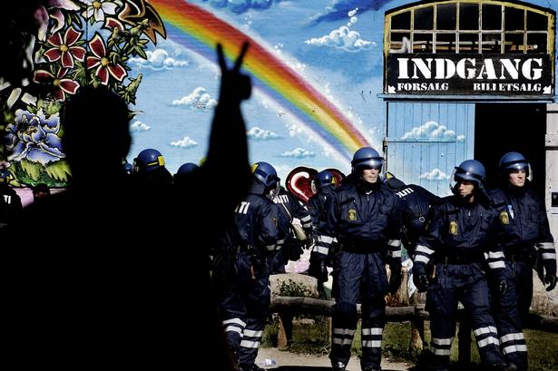 I årenes løb har politiet foretaget adskillelige ransagninger af Christiania. Trods beslaglæggelser af markante mængder af hash, er hashhandlen kun vokset gennem årerne. 