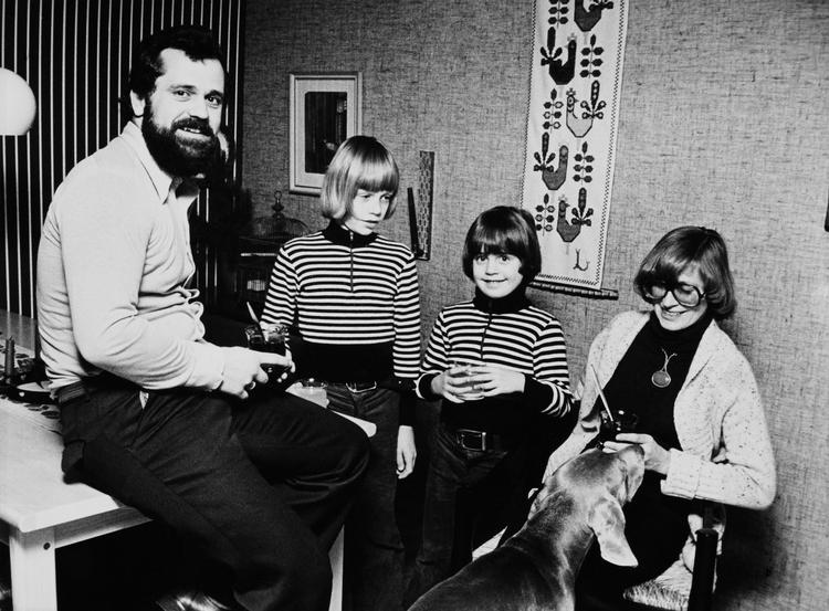 Status. 70'ernes nedrakning af ægteskabet og kernefamilien skal ikke med videre, skriver Katrine Marie Guldager. 