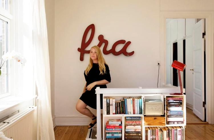 genbrugsprinsesse. Marianne Asp Roman og resten af familien omgiver sig med ene genbrugsting i hjemmet på Amager. 