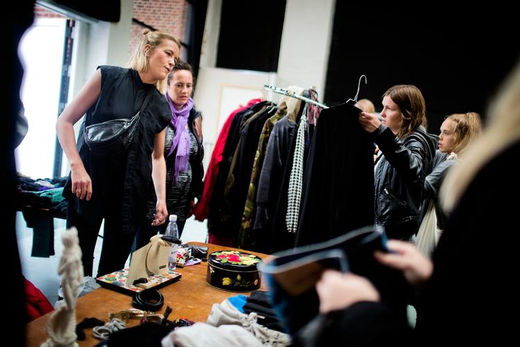 TENDENS. Genbrugsmarkedet bliver større for hvert år der går med flere loppemarkeder og online sider for køb og salg af brugte varer. Det er blevet en permanent del af vores forbrugskultur, mener eksperter. 