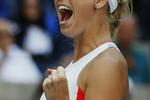 En glad Caroline Wozniacki efter sejren. 