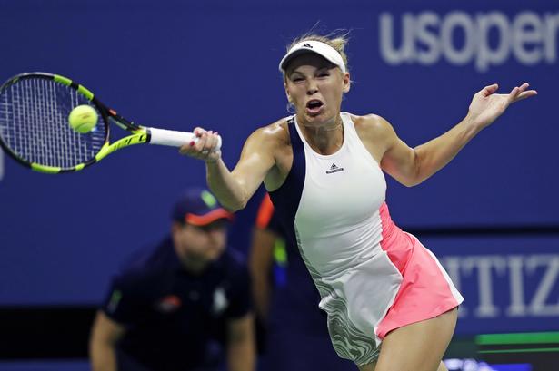 Caroline Wozniackiskal  i semifinalen på torsdag, hvor hun skal møde tyskeren Angelique Kerber. 