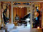 Graceland. Elvis' hjem er et studie i kitsch – et passende interiør for Big E. og hans familie. 