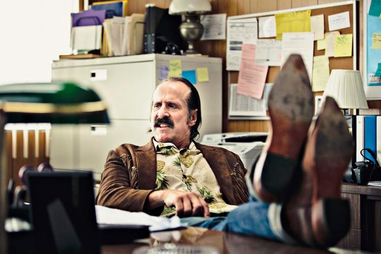 Svensk. Peter Stormare som detektiven med det påfaldende navn Ingmar Bergman i 'Swedish Dicks'. 