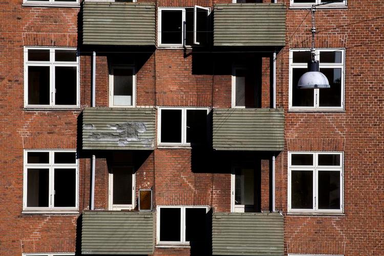 Udsmidt. 65 internationale studerende fik i juli besked på at flytte fra deres boliger i Tranehavegård i København. En tredjedel af dem havde kontrakter, der løb til efteråret eller foråret 2017. 