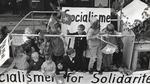 Børnepolitikere. Alt er politisk: Børn der fejrer 1. maj i 1970'erne. Foto: Land og Folk. Arbejderbevægelsens bibliotek og arkiv. 