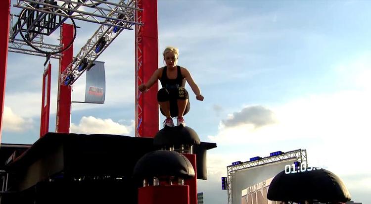 Hop! Mille fra Esbjerg er en af de danske deltagere, der dyster i 'Team Ninja Warrior Danmark'. 