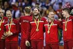 Guld. Mikkel Hansen, Morten Olsen, Kasper Søndergaard og alle de andre skal hyldes. 