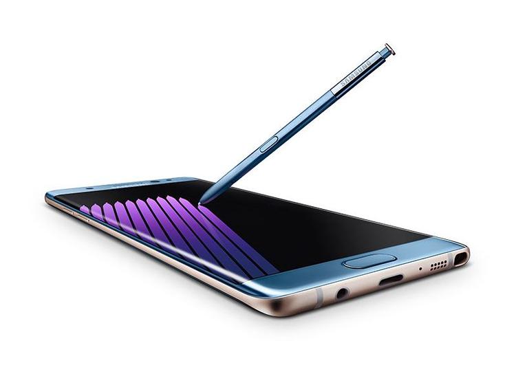 EKSPLOSIV. Samsungs GALAXY Note 7 (bill.) skulle have været et comeback for Note-serien i Danmark. Nu er den i stedet blevet tilbagekaldt på grund af brandfare. Ombytninger og en evt. relancering af smartphonen vil ske i oktober. (Foto: Samsung). 