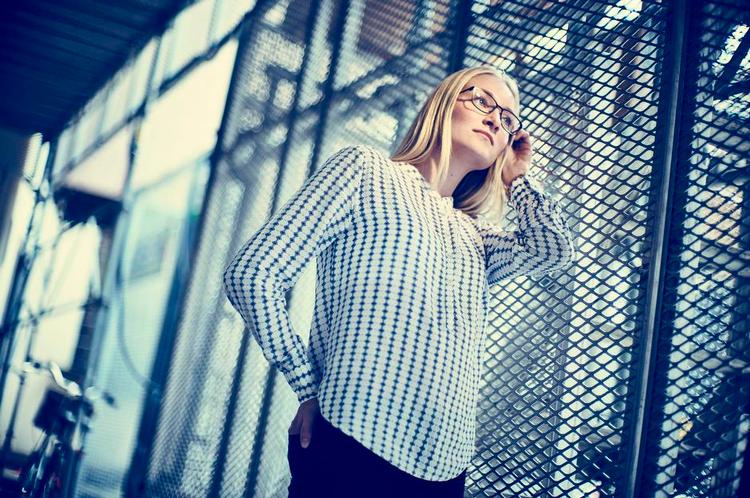 Klemt. Som kun otte-årig skulle Josefine bede fremmede voksne i Statsamtet om at få lov til at bo hos sin far  men de lyttede ikke til hende. 