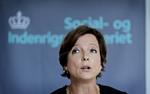 Indsats. Socialminister Karen Ellemann (V) fremlagde for nylig en plan, der skal forhindre vold på bosteder. Planen rummer blandt andet et forslag om en ny tilbudsform til en lille gruppe farlige beboere. 