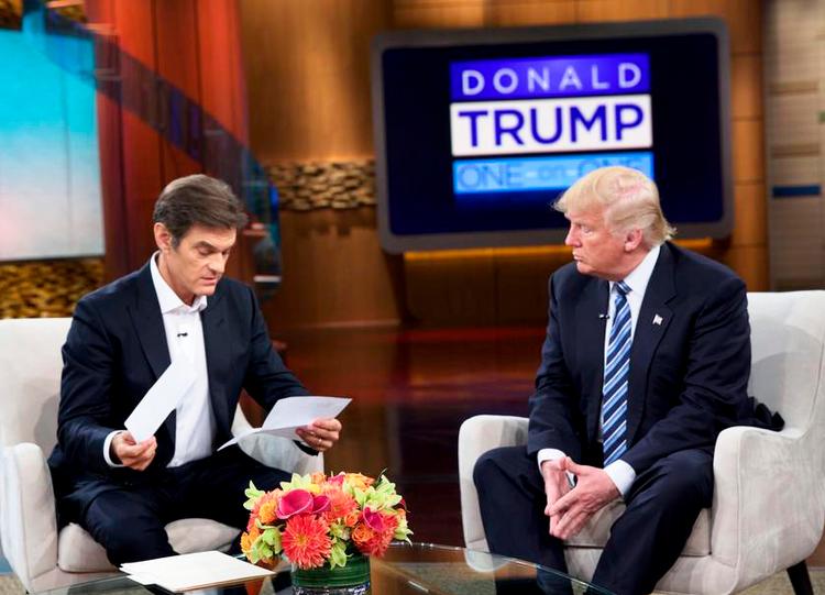 lægetjek. Donald Trump i dr. Oz' tv-show. Det har bragt Trumps vægt på107 kilo i fokus. 