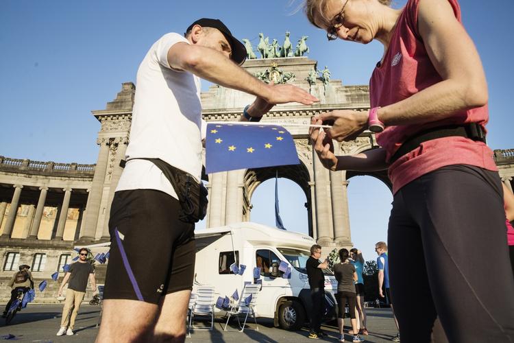 Politikens rundrejse slutter ved triumfbuen i parken Cinquantenaire nær EU-hovedkvarteret i Bruxelles. 
