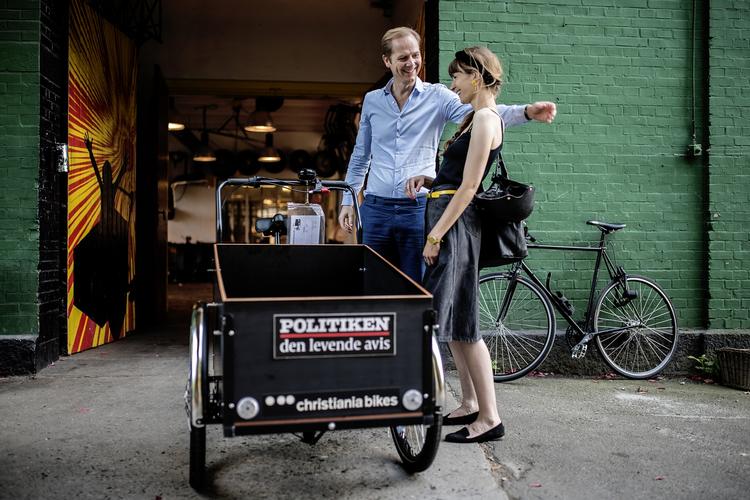 Præmien kunne ikke være mere oplagt: En Christianiacykel. Og den overrakte Politikens chefredaktør Christian Jensen til vinderen af idekonkurrencen om, hvad Pusher Street kan bruges til i fremtiden, illustratoren  Louise Thrane Jensen. 