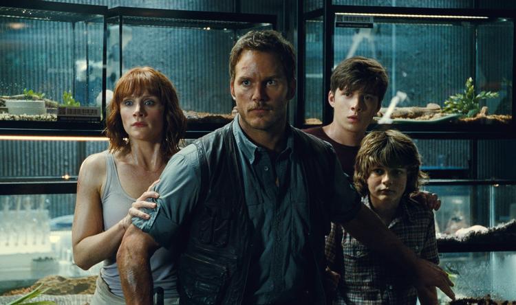 Ligestilling. I filmen Jurassic World fra sidste år får den mandelige skuespiller (Chris Pratt) dobbelt så meget tid på skærmen som sit kvindelige modstykke (Bryce Dallas Howard). Det viser en ny software, som Geena Davis Institute on Gender In Media har udviklet sammen med Google. 