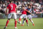 infight. Davit Skhirtladze fra Silkeborgi nærkamp med AGF's Mustafa Amini. 