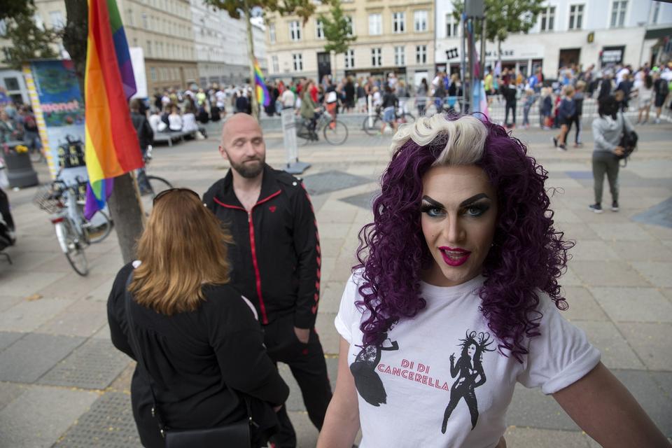 Powerzones. For ved flere områder langs ruten var der temafest, Pride, Distortion eller lydcykler. 