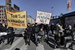OPRØR. Der har flere gange de seneste måneder været demonstrationer mod det nye kontanthjælpsloft. Arkivfoto: Miriam Dalsgaard 