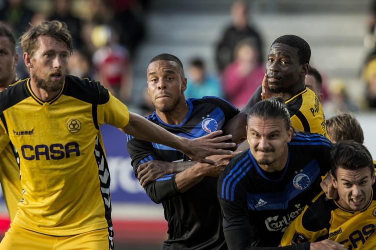 Fokus. Zanka og Erik Johansson holdt Horsens fra muligheder i dagens sejr. 