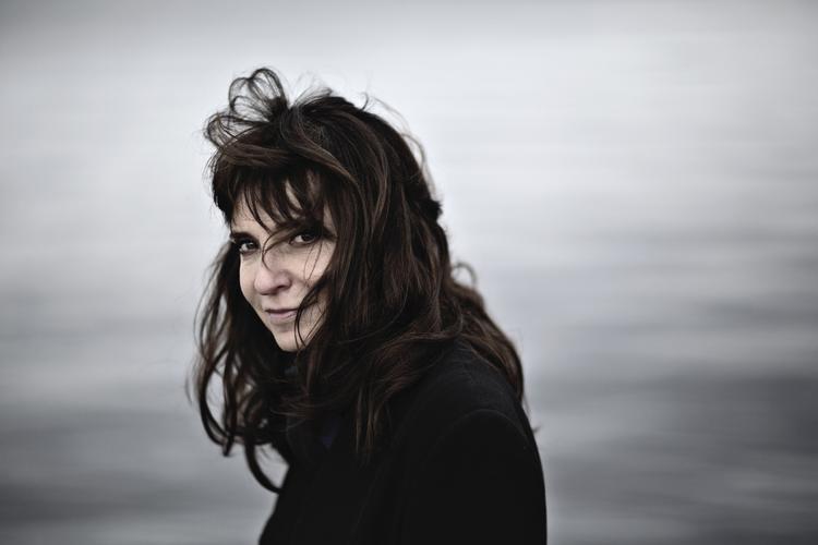 Vinder. Susanne Bier vinder sin første Emmy for 'Natportieren'. 