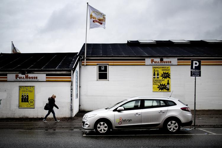 Delbil. Skattereglerne er alt for komplicerede når vi udlejer biler, cykler og trailere, mener eksperter - isæt når der er tale om småbeløb og nabohjælp hjemme på villavejen. 