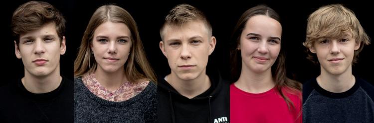 HYGGELIGT. Alkohol og socialt samvær er en naturlig cocktail, mener de unge Politiken mødte på Strøget i København. 