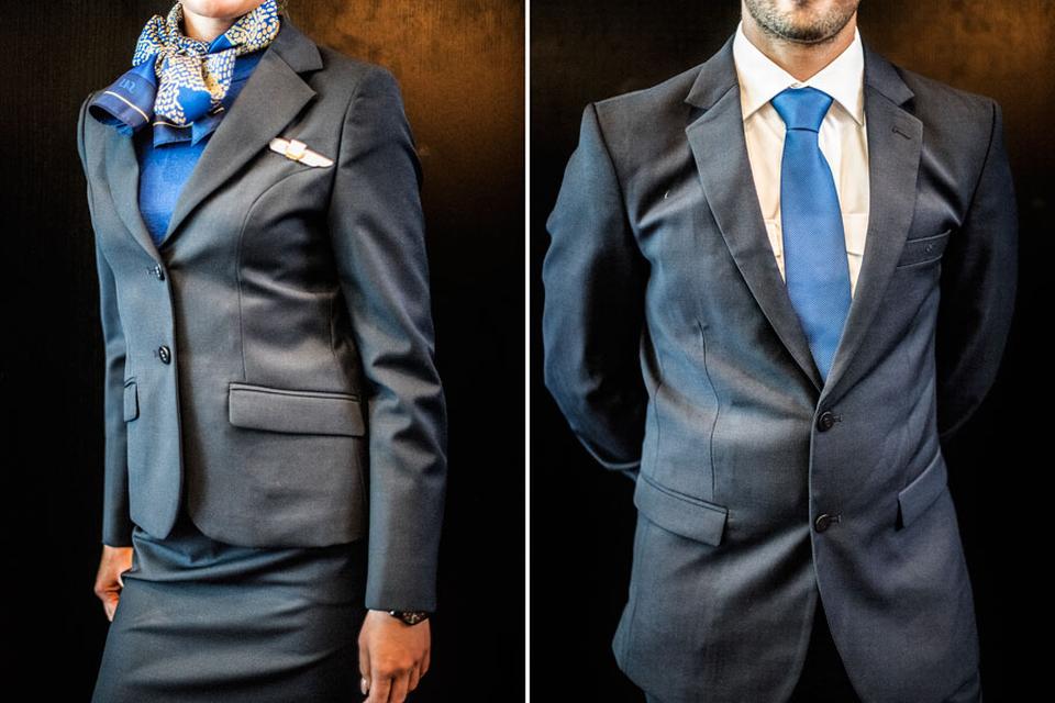 2016. SAS's nye uniformer er desiget af Ted Bernhardz i samarbejde med flyselskabets branding-afdeling. Ideen var at skabe en basis-uniform og give den forskellige nye elementer, der signalerer SAS. 