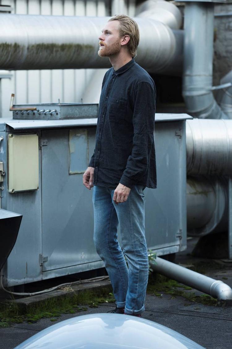 UDØDELIGT. Albert Ankerstjerne drømmer om at lave teater, hvor man siger: Det her er grunden til, at teater ikke er en uddød genre. Foto: Martin Dam Kristensen 