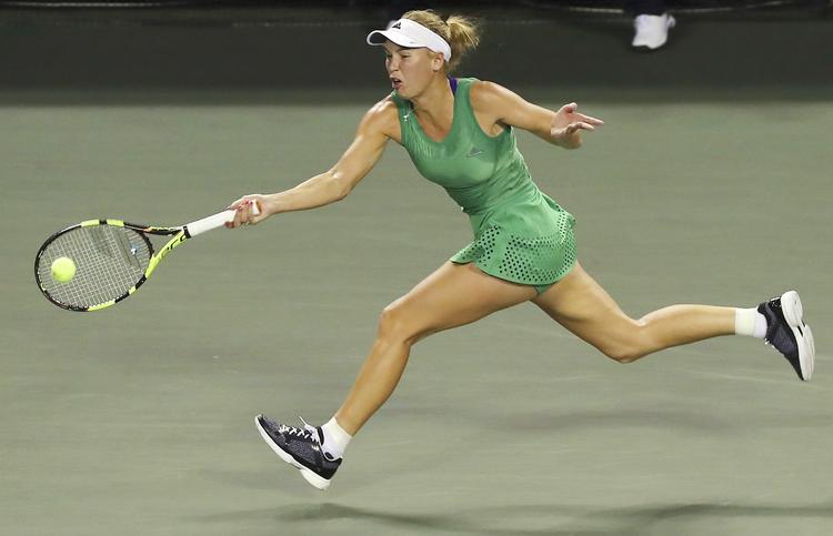 sejrsrække. Caroline Wozniacki vinder en masse tenniskampe i øjeblikket. Denne gang har hun besejret Magda Linette i Japan og er i semifinalen i Pan Pacific Open. 
