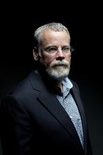 Solidt. Michael Connelly bevarer den fine stil, det gode plot, ferme research og fængende sprog. 