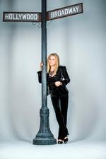 Diva. den 74-årige skuespiller og sangerinde, Barbara Streisand, har på sit nye album geninspillet klassiske Hollywood-sange sammen med et væld af Hollywood-stjerner. 