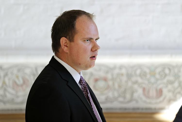 Omdiskuteret. Efter DR-programmet 'Debatten' i aftes er Martin Henriksens (DF) ytringer om 18-årig elevrådsformand blevet heftigt debatteret. 