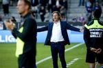 SHOWTIME. Horsens-træner Bo Henriksen (midt) er altid en oplevelse på sidelinjen, og under kampen i Herning leverede han det meste af repertoiret. 