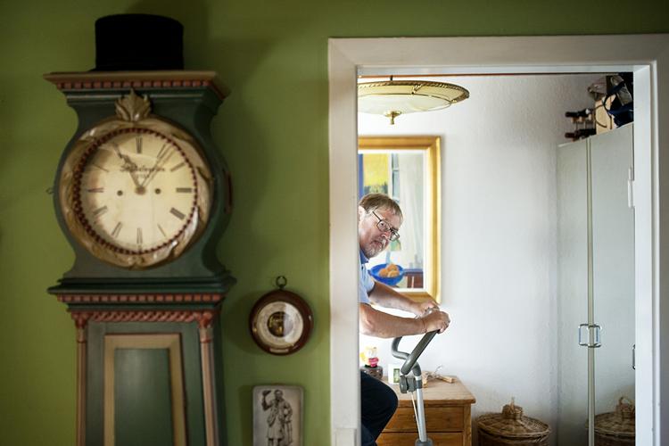 AKTIV. Klaus Helsøe har ikke kedet sig et sekund, fra han gik på pension i januar, siger han. Hans pensionsudbetalinger rækker til det, han gerne vil, så friværdien i lejligheden har han ikke planer om at bruge. 