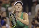 Sejr. Caroline Wozniacki vinder i anden runde i Wuhan, Kina. Dermed fortsætter danskerens stime af sejre. Nu 12 i 13 kampe. 